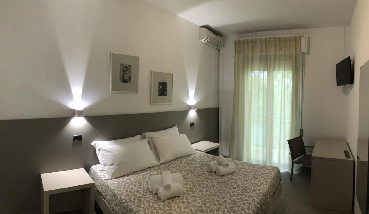 Vinsea Hotel Bellaria-Igea Marina Exterior foto